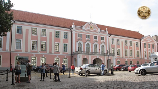Здание Парламента в Таллине
