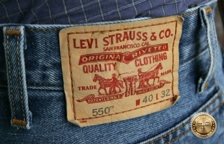 джинсы "Levis"
